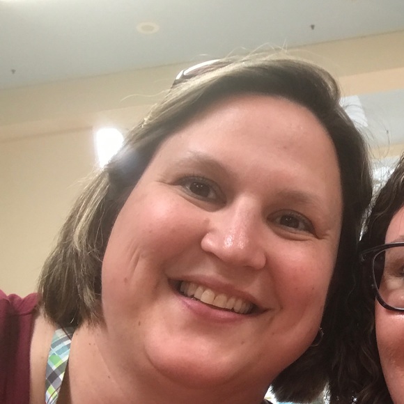 Meet your Posher, Melinda - Picture 1 of 1